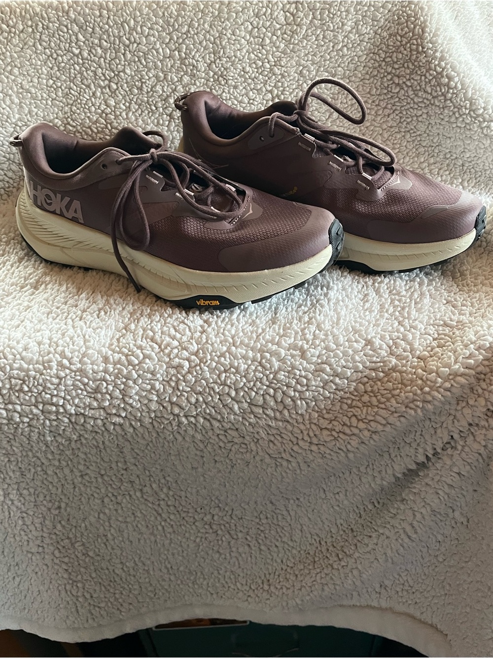 Hoka Transport mauve lace-up sneakers with cream midsole size 9 vibram sole